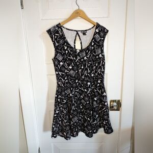 Hot Topic science dress